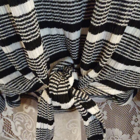 FSL Apparel Size L black white stripe bell sleeve V neck Knotted tie waist top - Picture 2 of 8